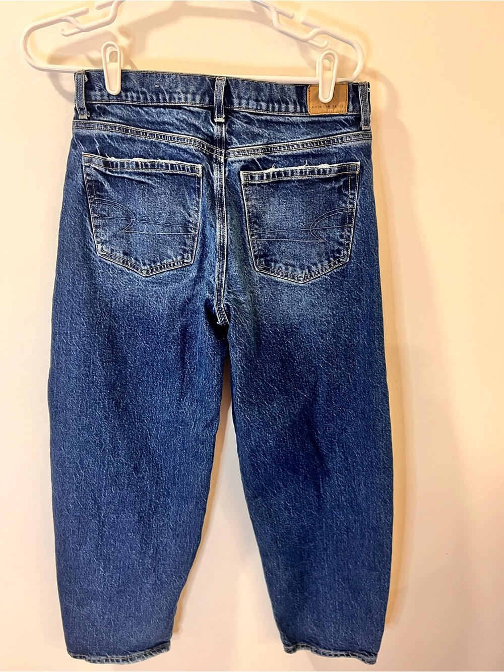 American Eagle Stretch Barrel Jeans – Medium Wash Size 2 - Picture 4 of 7